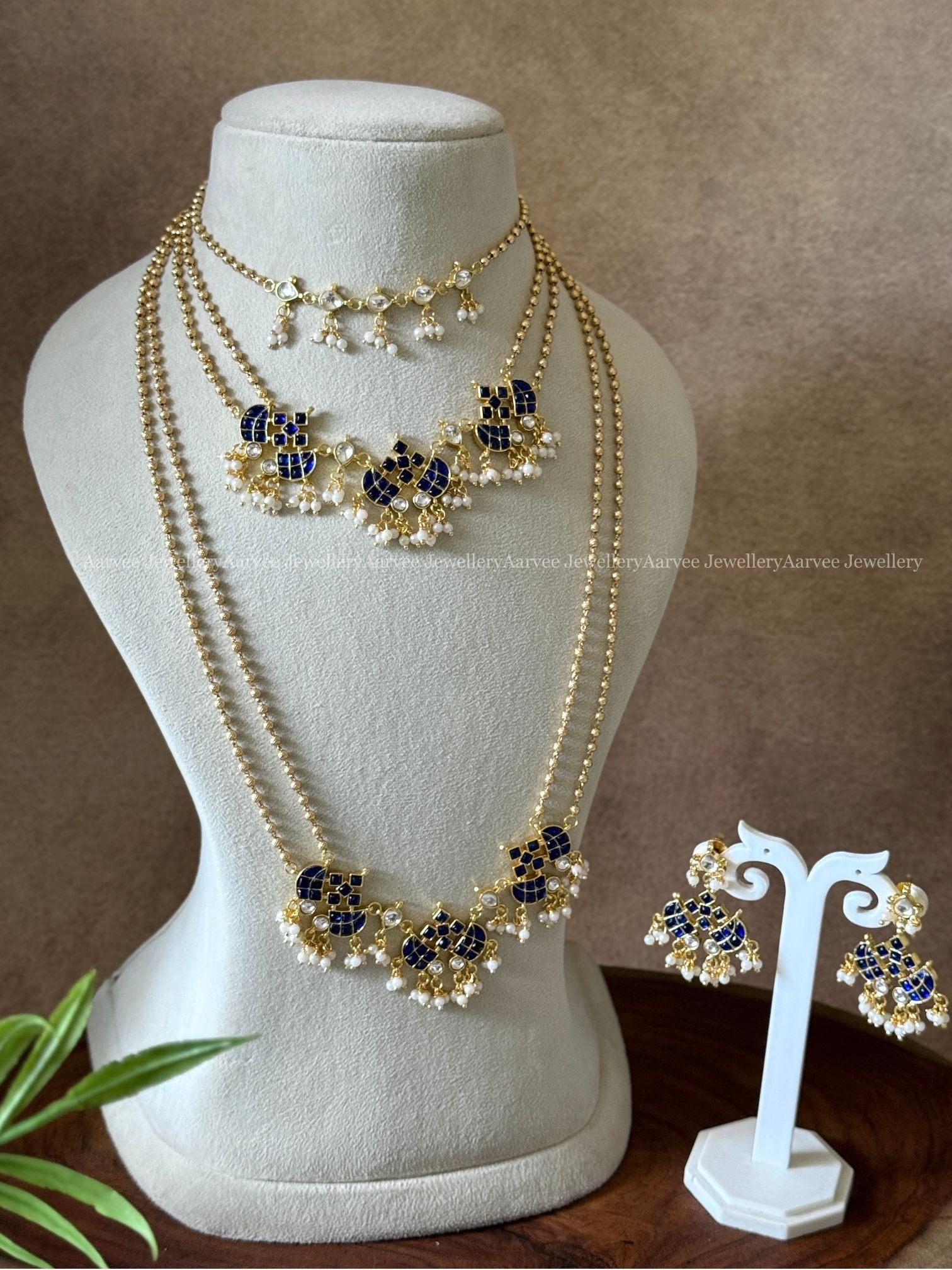 MINI BRIDAL SET - THREE LAYERED BLUE / WHITE STONES JEWELLERY SET