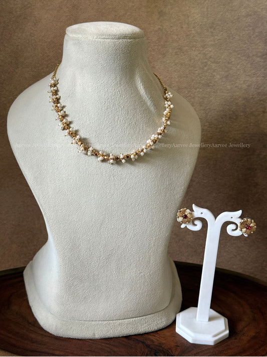 MINIMAL PEARL & GOLD BALL BEADED NECKLACE SET