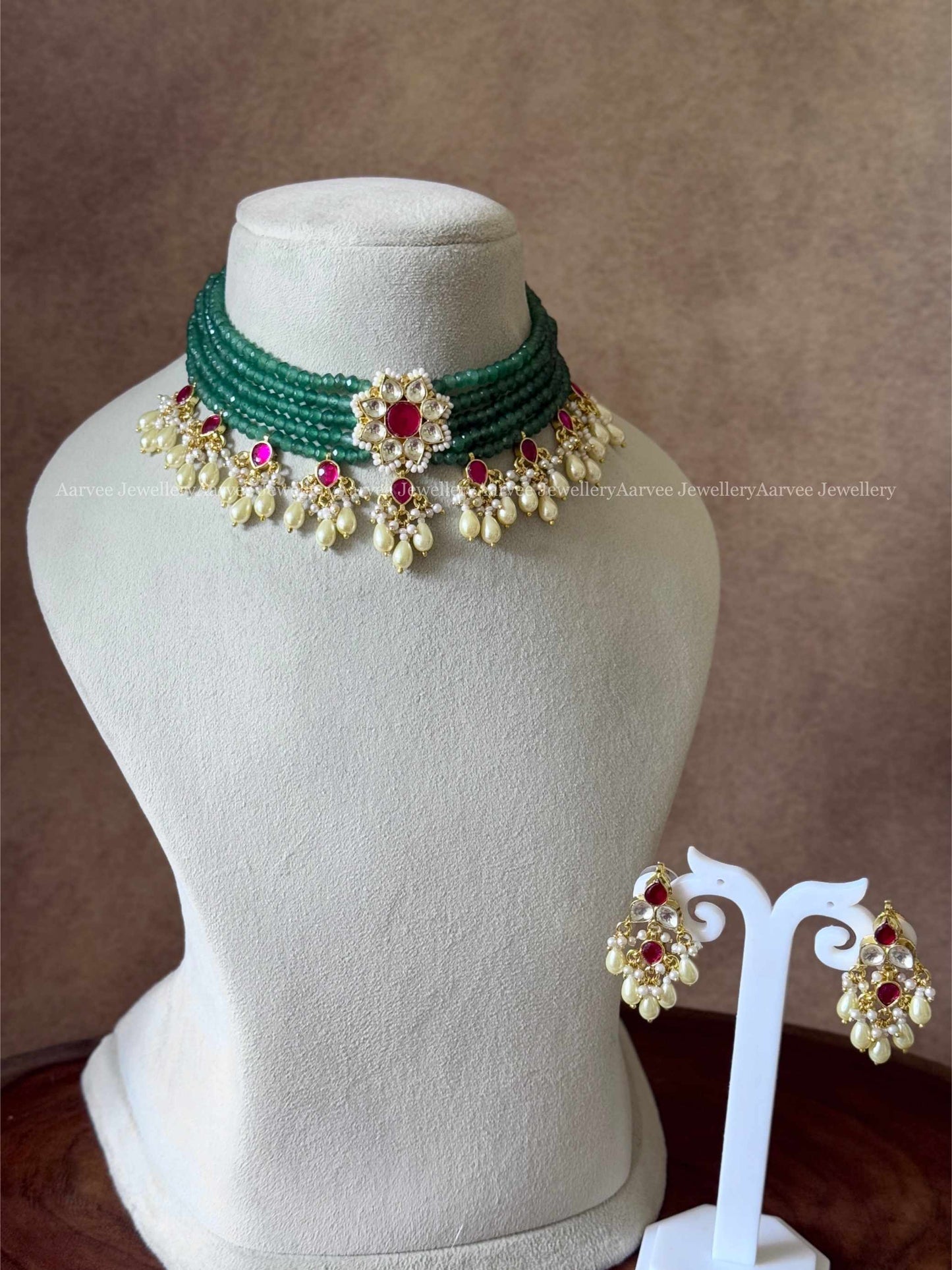 POLKI KUNDAN PASTEL BEADS CHOKER SET WITH WHITE/PINK FLORAL PENDANT