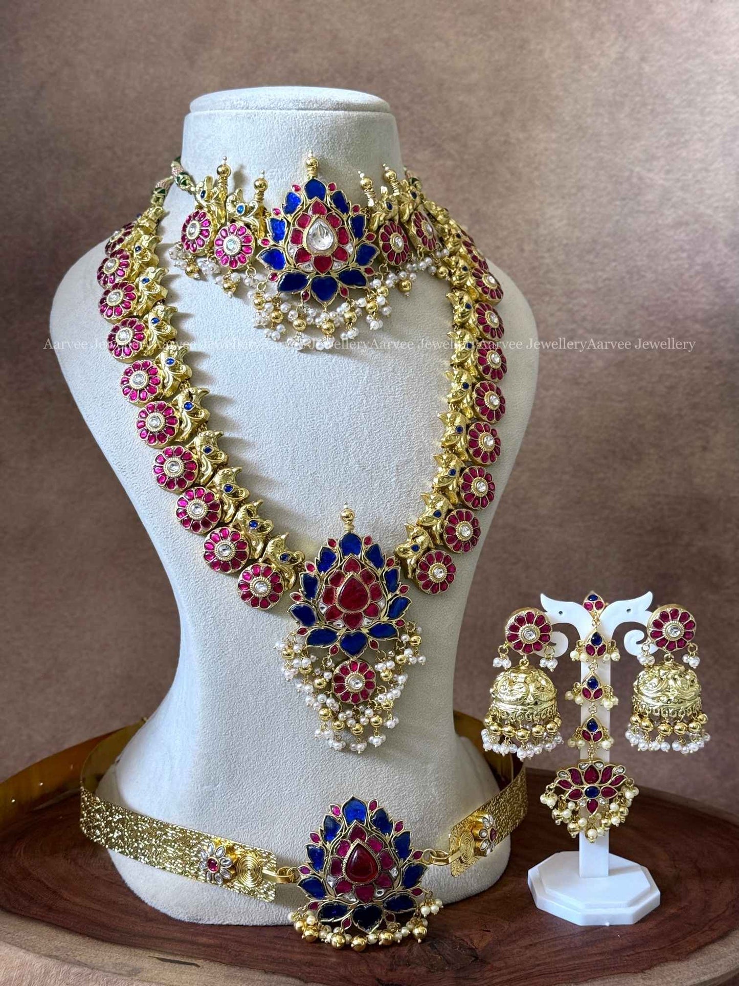JADAU KUNDAN LOTUS BRIDAL JEWELLERY SET IN BLUE / PINK STONES