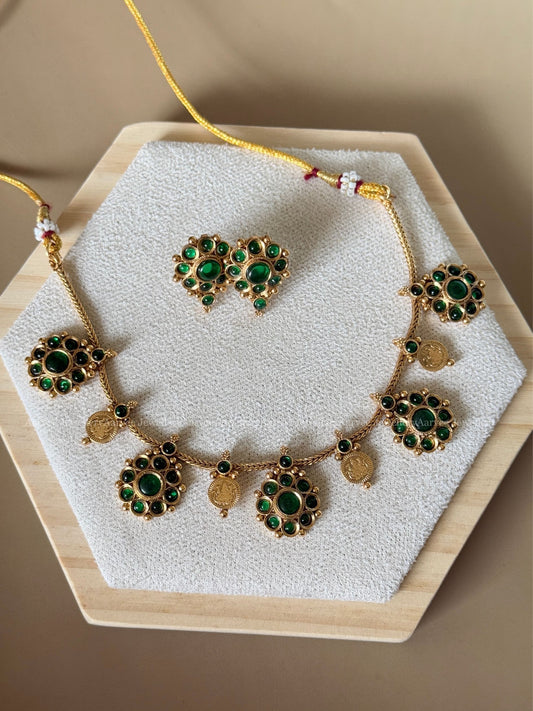 COIN AND GREEN STONE FLORAL PENDANT GOLD CHAIN NECKLACE SET