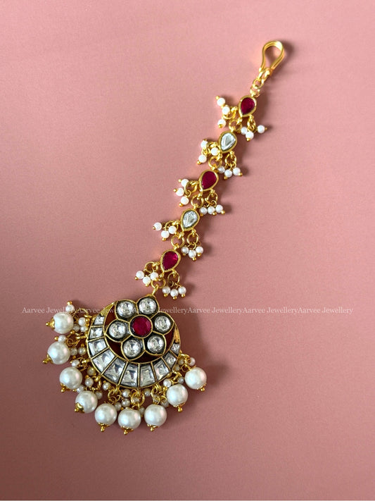 JADAU KUNDAN HALF MOON DESIGN TIKKA WITH WHITE / RUBY STONES WITH PEARLS