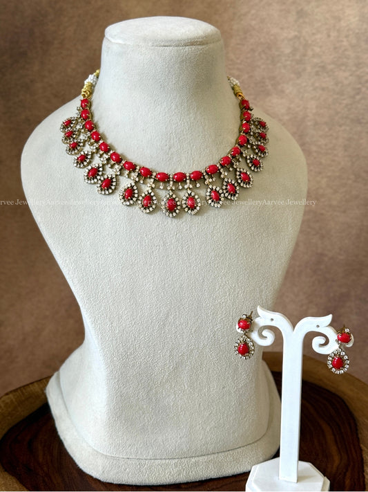 CORAL STONE NECKLACE SET WITH TEAR DROP PENDANT