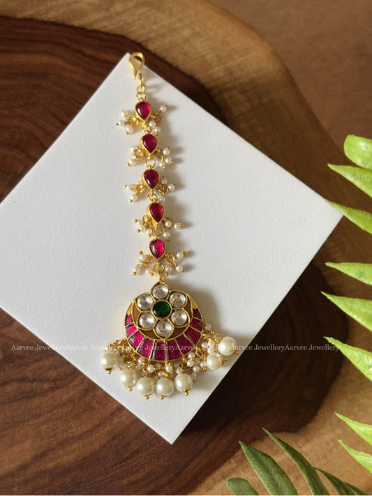 JADAU KUNDAN HALF MOON DESIGN TIKKA WITH RUBY STONES AND PEARLS