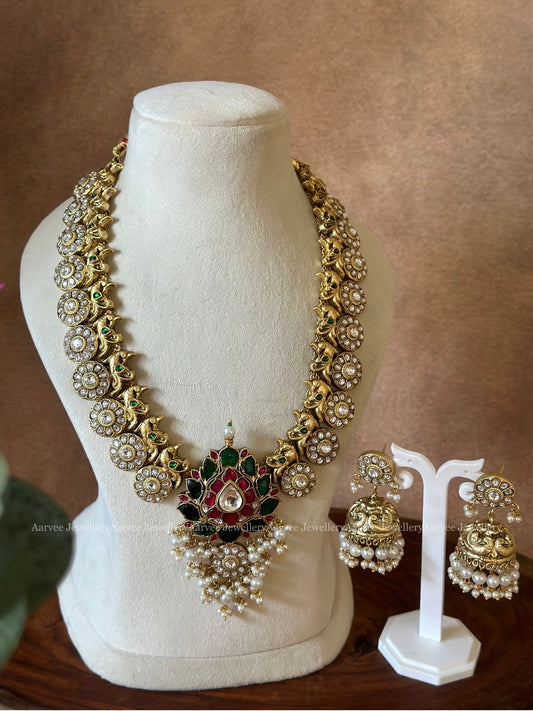 JADAU KUNDAN WHITE STONE BUTTA HARAM SET WITH GREEN / PINK STONE LOTUS PENDANT AND PEARL BEADS