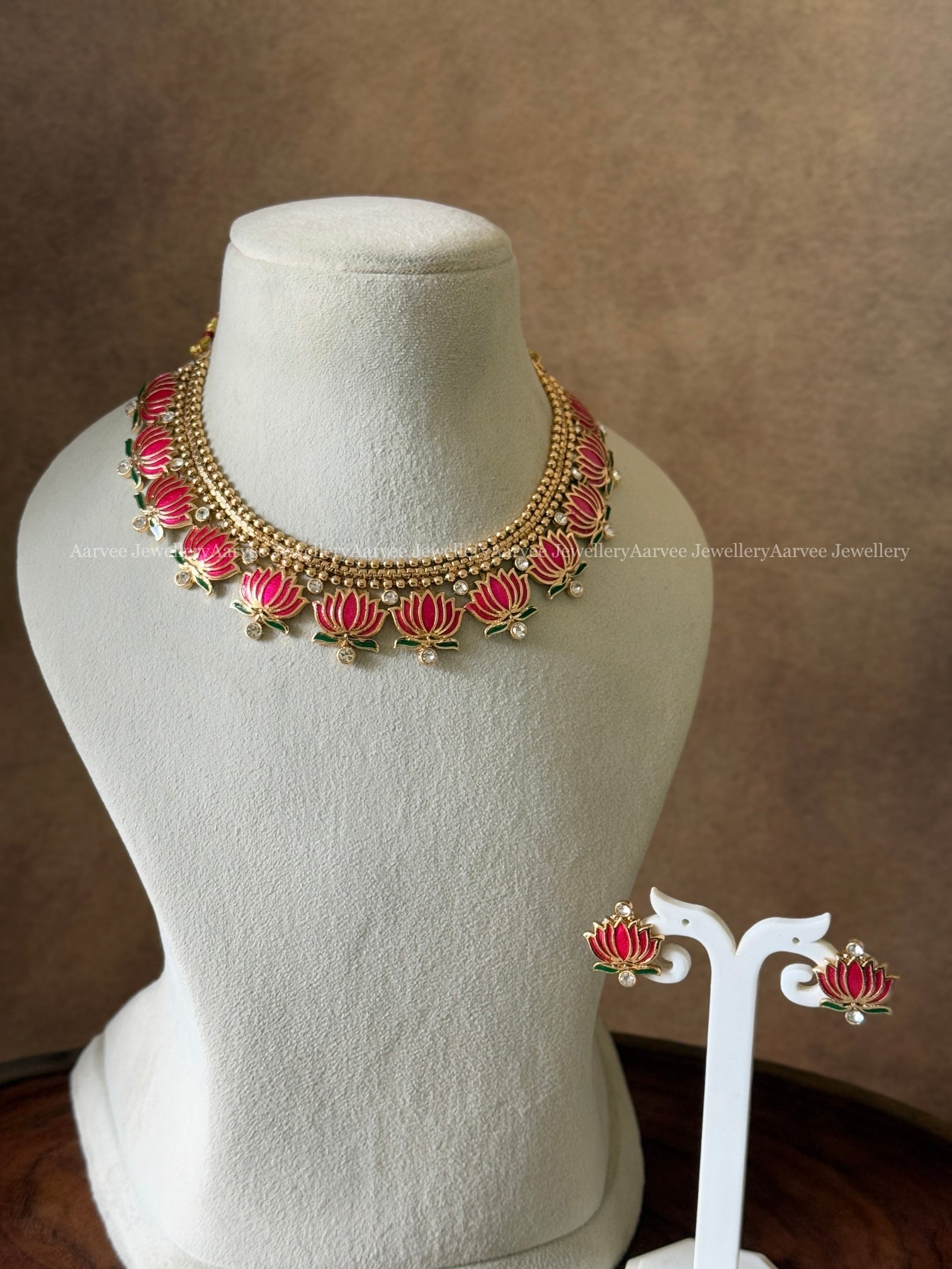 PREMIUM GOLD CHAIN LOTUS NECKLACE SET IN PINK COLOR