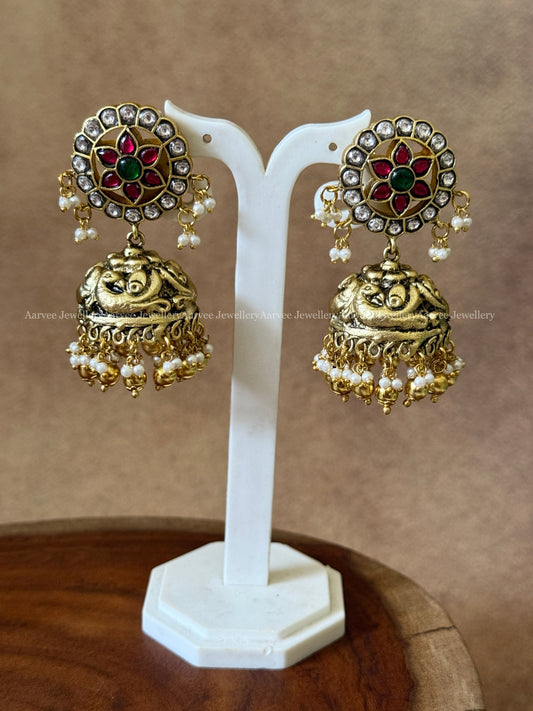 JADAU KUNDAN FLORAL BUTTA JHUMKI WITH GOLD & PEARL BEADS