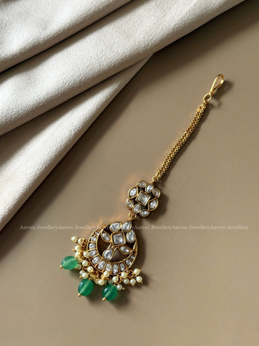 WHITE STONE KEMP TIKKA WITH PASTEL BEADS