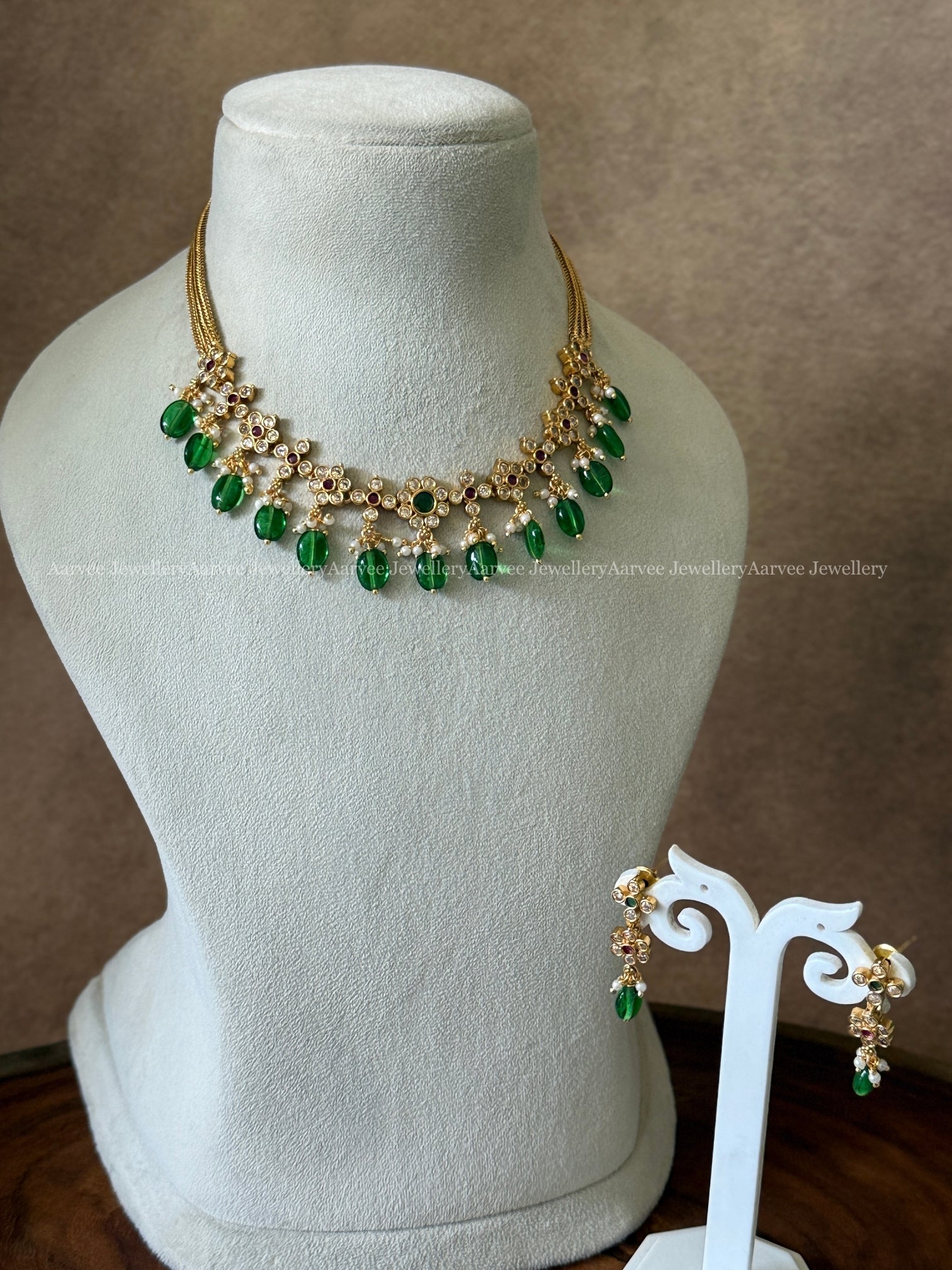 GOLD CHAIN CZ STONES NECKLACE SET WITH GREEN BEADS