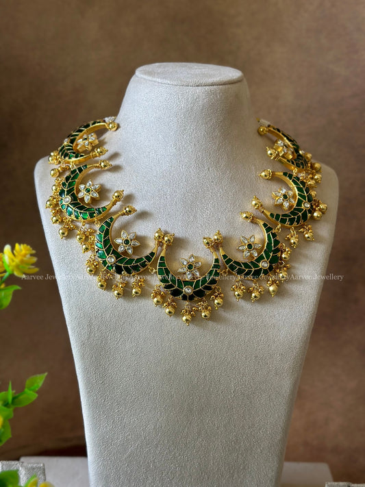 GREEN STONE 7 CHAND PENDANT JADAU KUNDAN NECKLACE