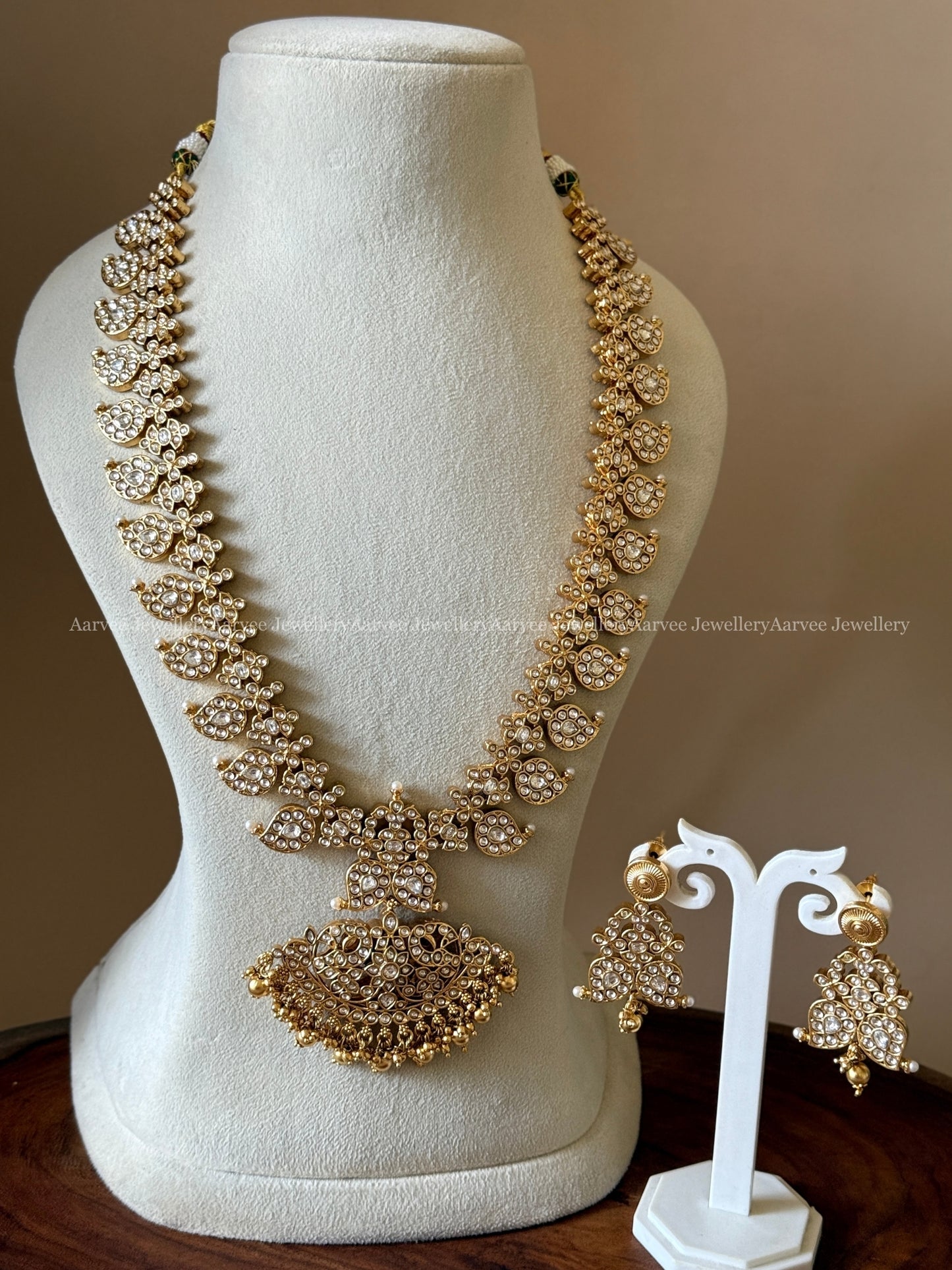 PREMIUM KEMP PINK / WHITE STONES 2 IN 1 REVERSIBLE HARAM SET WITH GOLD BEADS