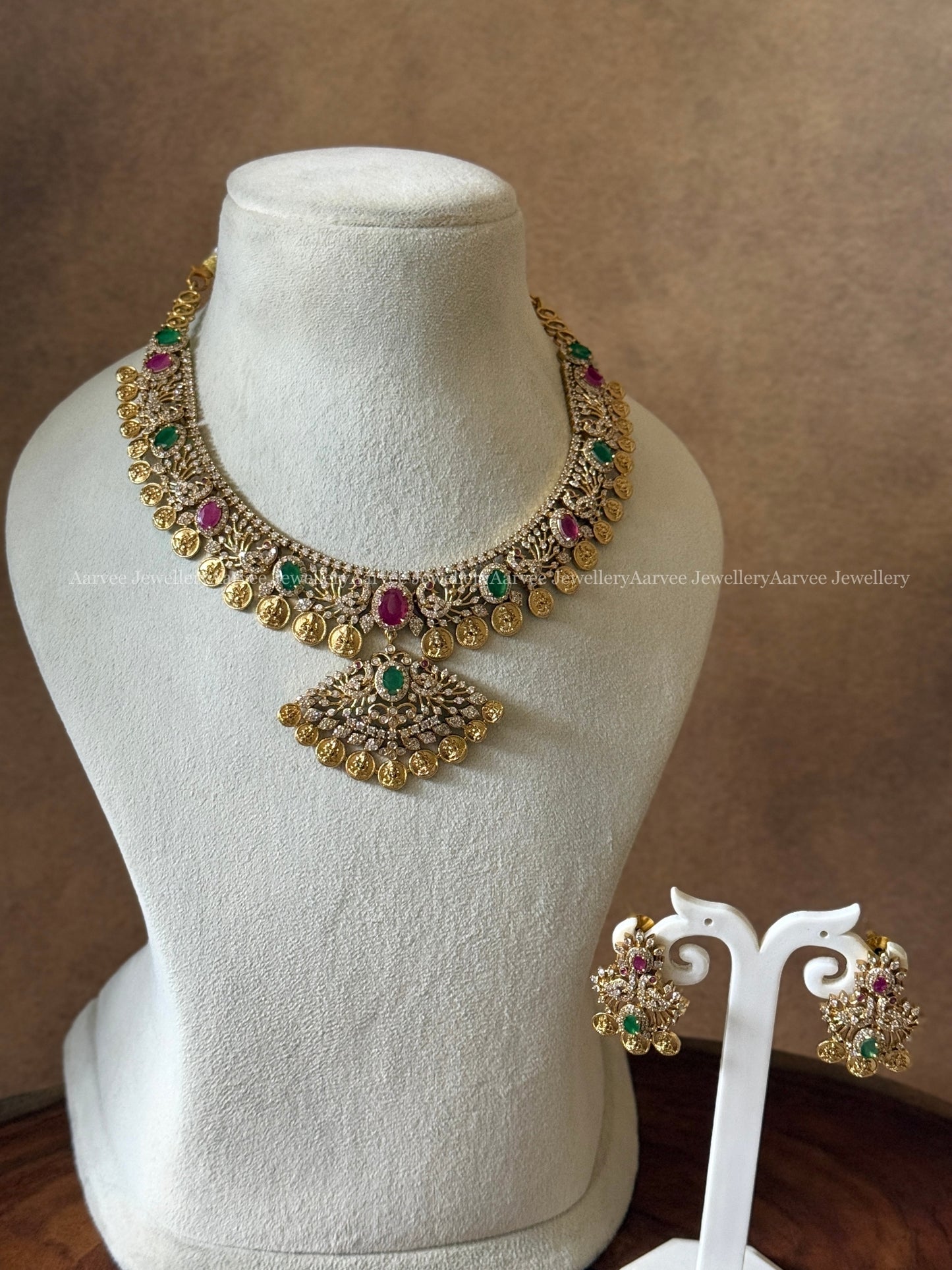 GOLD FINISH CZ STONE NECKLACE SET