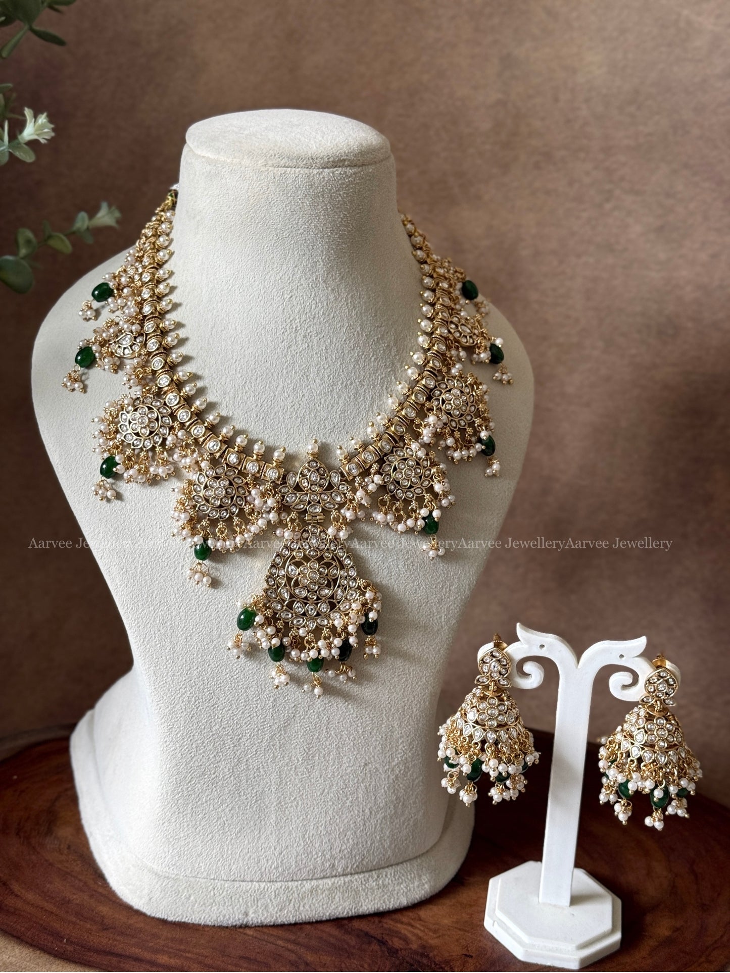 KUNDAN WHITE STONE FLORAL GUTTA PUSALU NECKLACE SET WITH PEARL & GREEN BEADS