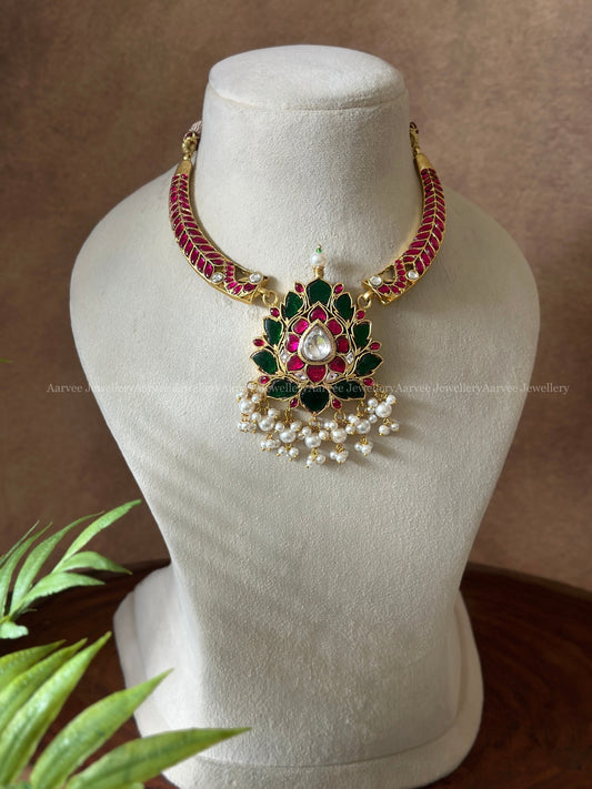 JADAU KUNDAN KANTI NECKLACE WITH LOTUS PENDANT & PEARLS