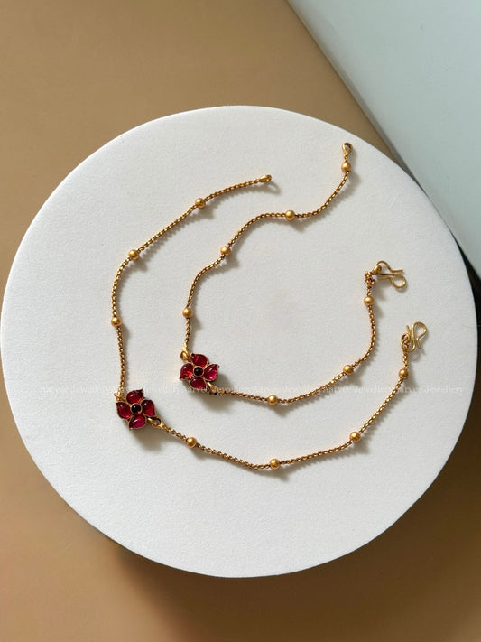 REVERSIBLE 2 in 1 ANKLET WITH FLORAL DESIGN