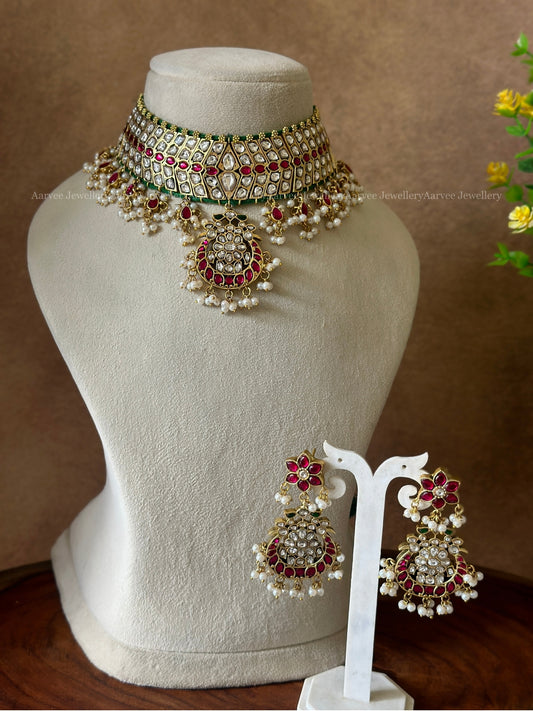 JADAU KUNDAN FLORAL CHOKER SET WITH WHITE & PINK STONES AND PEARLS