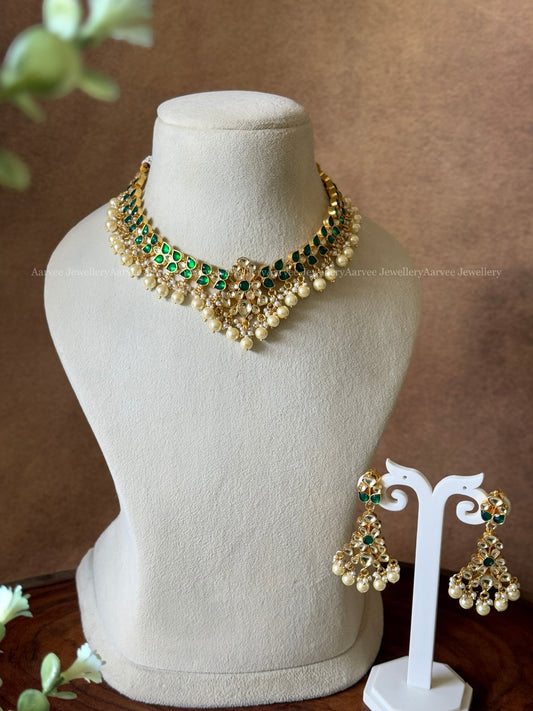 GREEN STONE TEAR DROP POLKI KUNDAN NECKLACE SET WITH PEARL BEADS