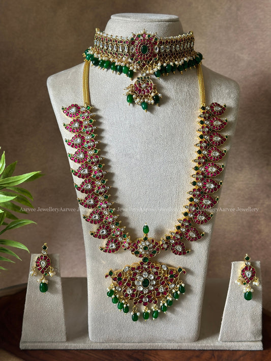 COMBO- KEMP RUBY STONE CHOKER & JADAU KUNDAN RUBY STONE MID LENGTH HARAM SET WITH GREEN BEADS