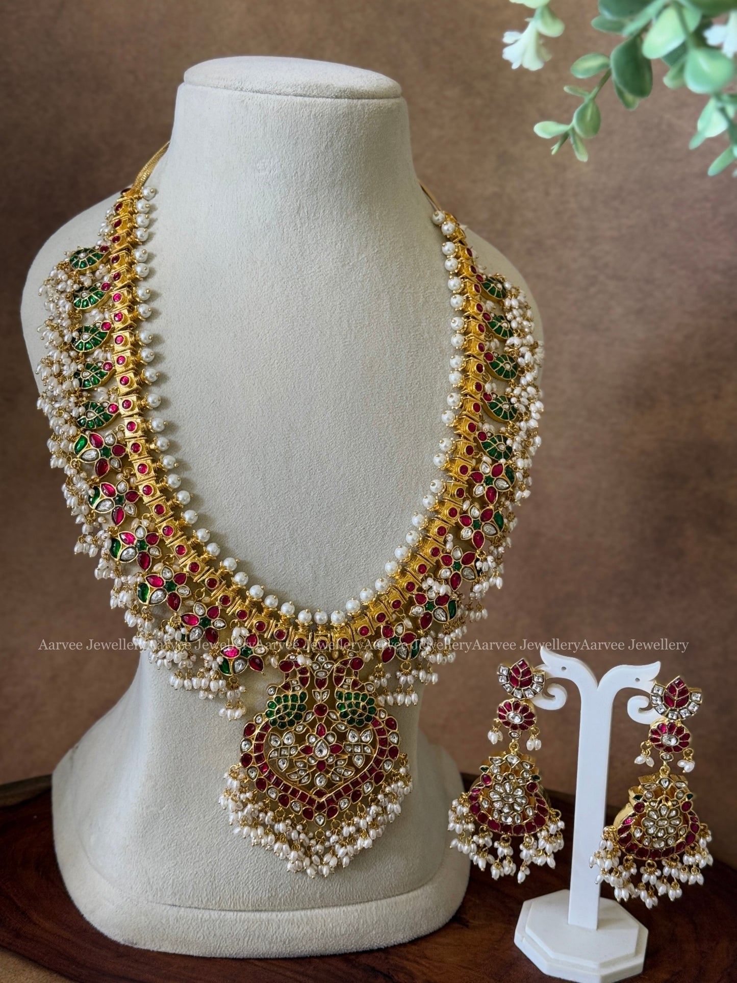 JADAU KUNDAN FLORAL GUTTAPUSALU HARAM SET