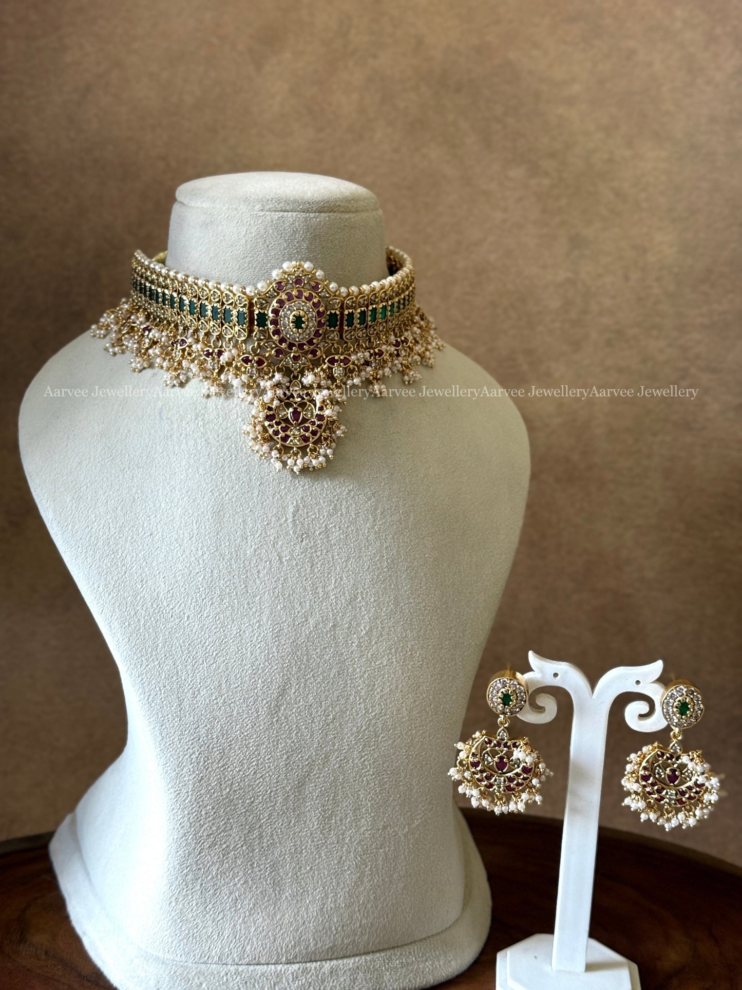 CZ GREEN STONE CHOKER SET WITH PEARLS