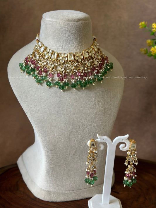 POLKI KUNDAN CHOKER SET WITH DUAL COLOR BEADS
