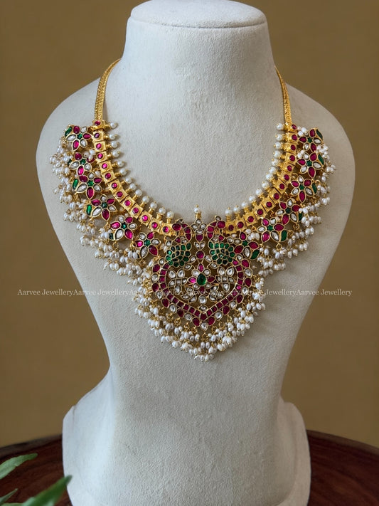 JADAU KUNDAN GUTTA PUSALU NECKLACE WITH PEACOCK PENDANT
