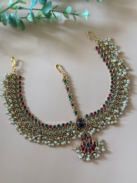 KEMP MATHAPATI CHAND PENDANT WITH RUBY/GREEN STONES AND PEARLS | GOLD FINISH