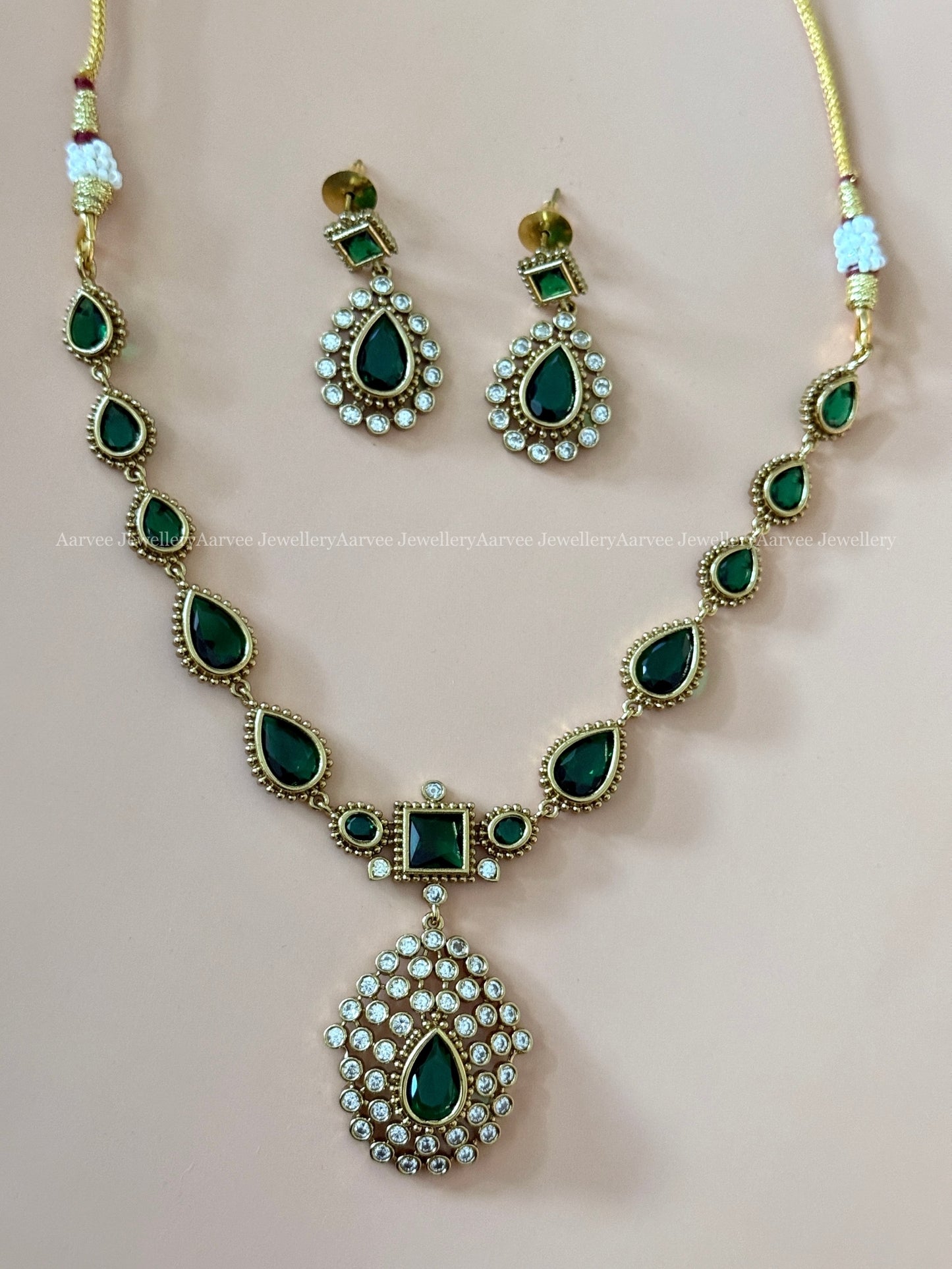 CZ GREEN STONE VICTORIAN TEAR DROP NECKLACE SET