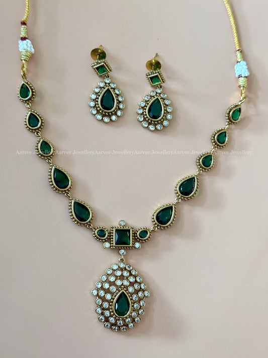 CZ GREEN STONE VICTORIAN TEAR DROP NECKLACE SET