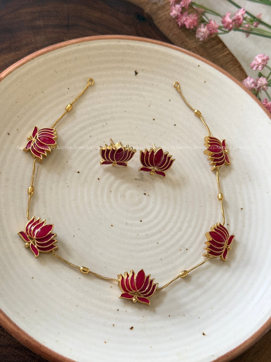 HIGH QUALITY MINIMAL GOLD CHAIN LOTUS NECKLACE SET - PINK COLOR