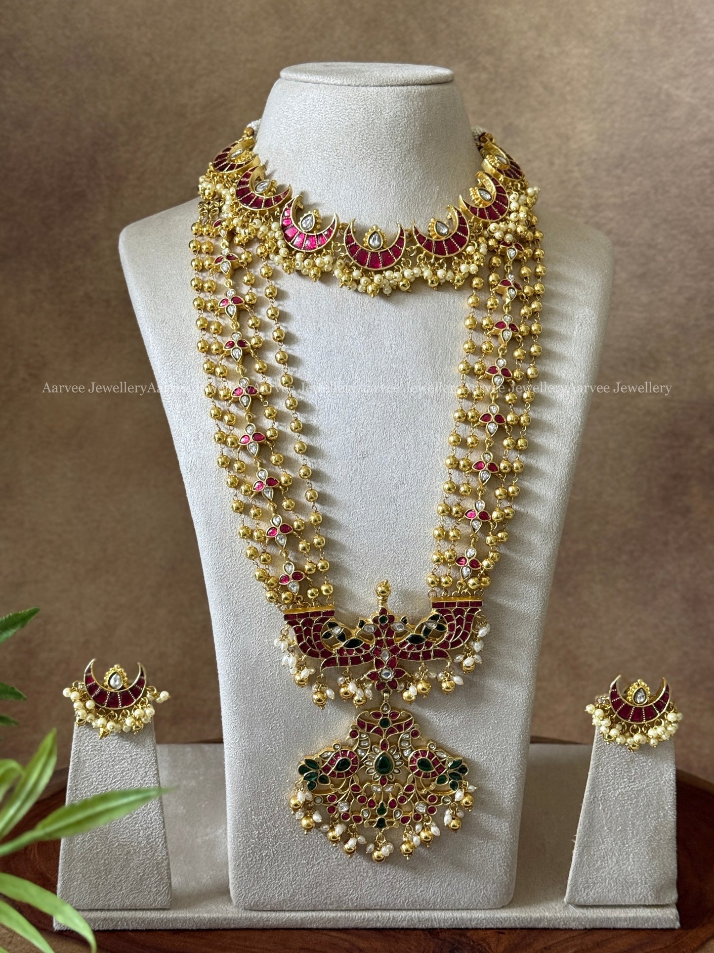 COMBO - JADAU KUNDAN RUBY STONE CHAND NECKLACE WITH GOLD BEADED LAYERED MID LENGTH HARAM SET WITH PEACOCK PENDANT