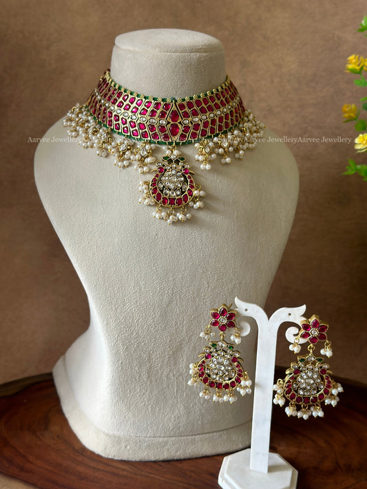 JADAU KUNDAN FLORAL CHOKER SET WITH RUBY STONES AND PEARLS