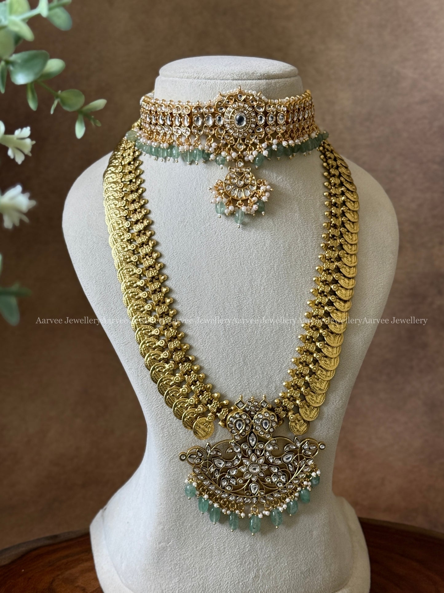 COMBO - WHITE KEMP STONE CHOKER WITH JADAU KUNDAN COIN MIDLENGTH HARAM WITH PASTEL BEADS