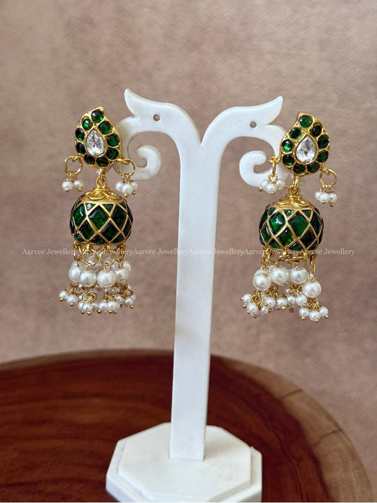 JADAU KUNDAN GREEN STONE MANGO JHUMKI WITH PEARLS