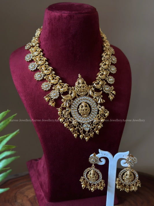 TEMPLE JEWELLERY | WHITE KUNDAN STONES NAGAS NECKLACE SET WITH GOLD BEADS