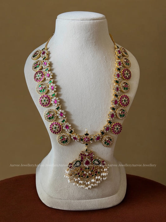 JADAU KUNDAN BUTTA HARAM WITH RED & GREEN STONES AND PEARLS
