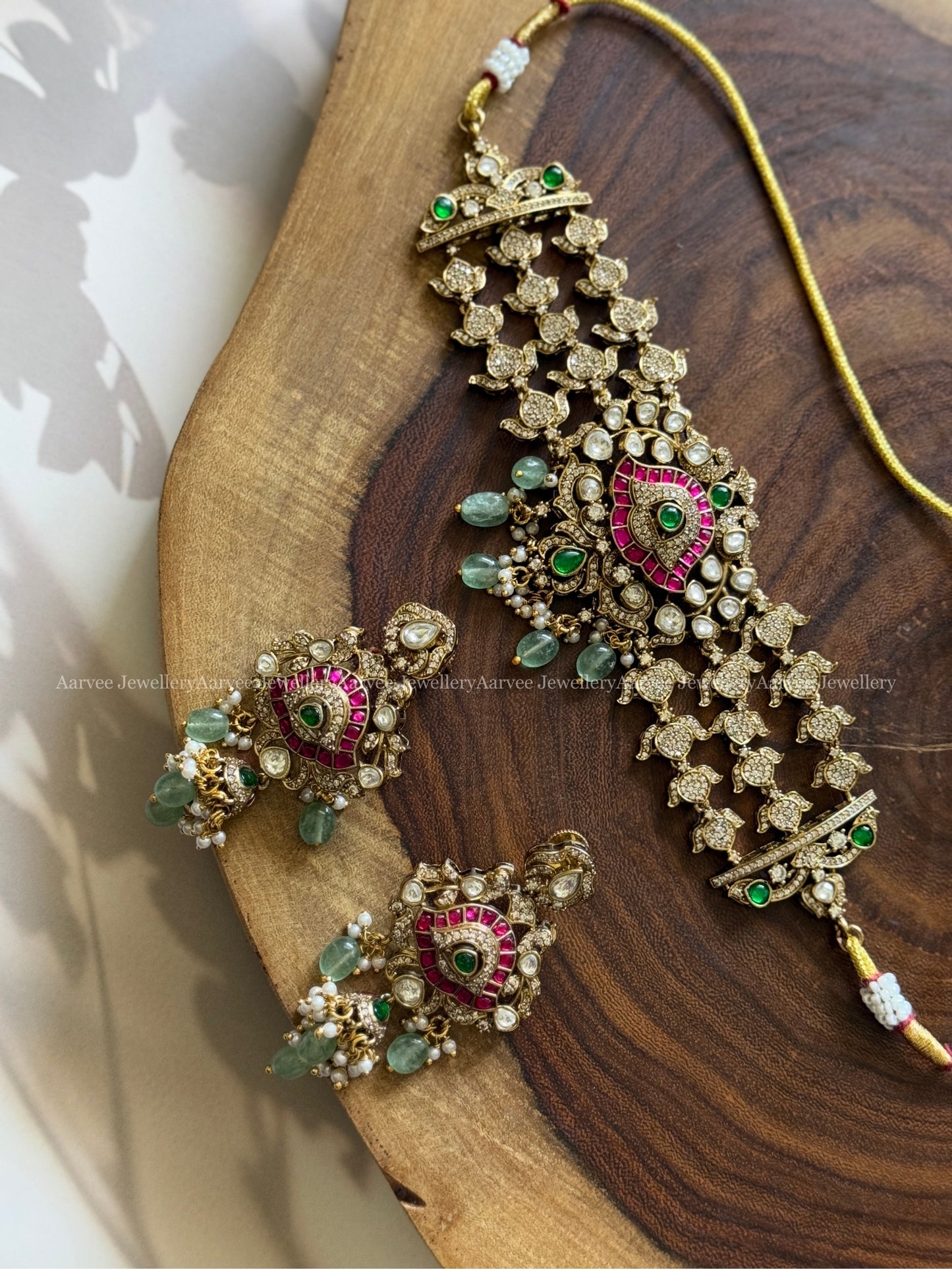 VICTORIAN WHITE/PINK STONE CHOKER SET WITH PASTEL BEADS