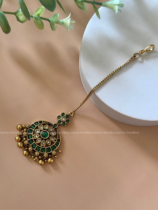 GREEN KEMP STONES GOLD CHAIN TIKKA WITH GOLD BEADS