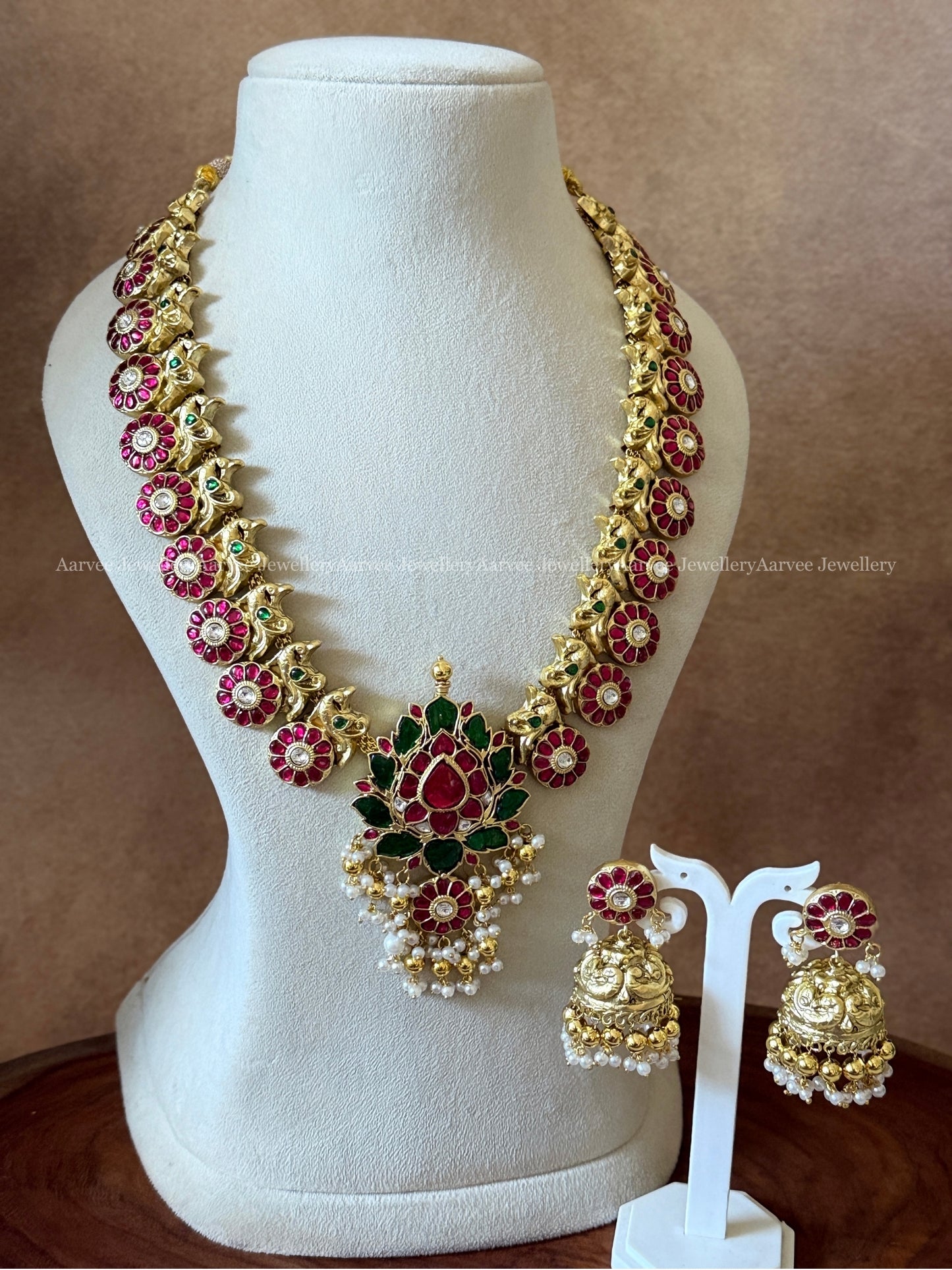 JADAU KUNDAN RUBY / GREEN STONE LOTUS HARAM SET WITH GOLD BEADS & PEARLS