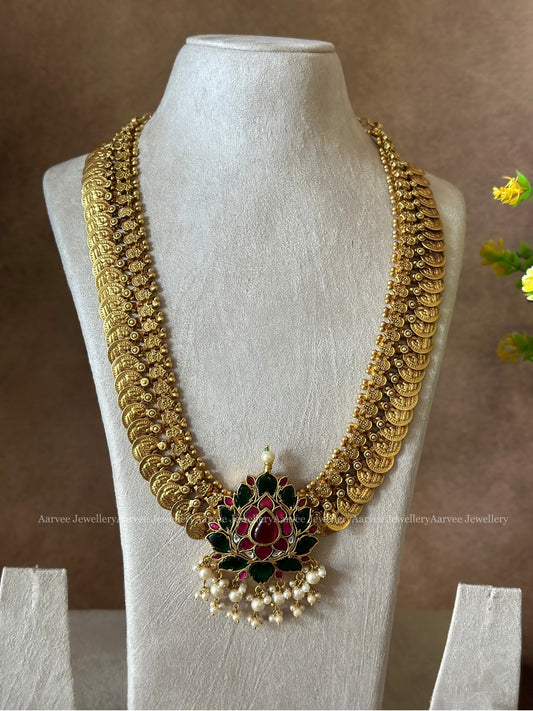 JADAU KUNDAN GOLD COIN MID LENGTH CHAIN WITH LOTUS PENDANT WITH PEARLS AND LOTUS JHUMKI