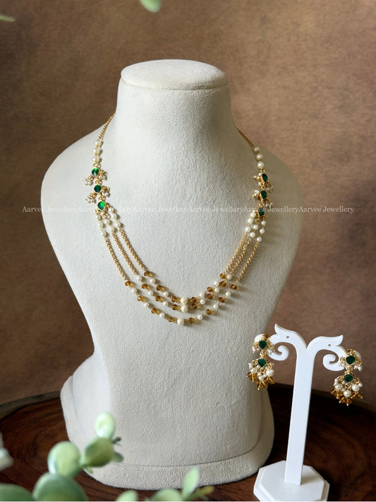 MINIMAL POLKI KUNDAN LAYERED CHAIN SET WITH GREEN STONE & MUSTARD BEADS