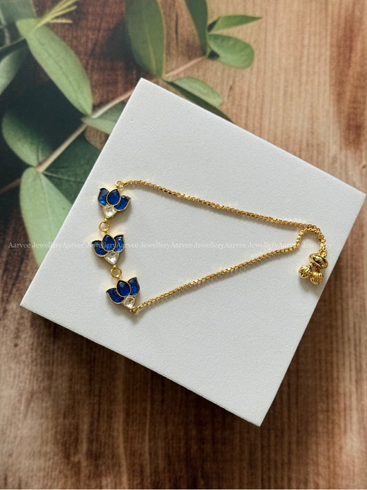 KUNDAN BLUE / WHITE  STONE LOTUS BRACELET