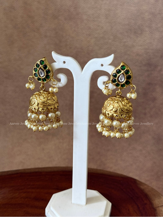 JADAU KUNDAN GREEN STONE SMALL MANGO JHUMKI WITH PEARL BEADS