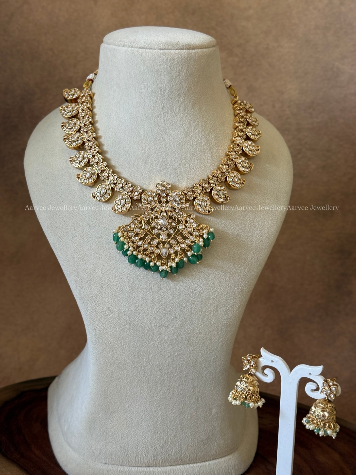 KEMP WHITE STONE MANGO NECKLACE SET WITH PASTEL BEADS