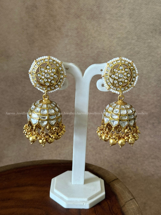 JADAU KUNDAN WHITE STONE BUTTA JHUMKI WITH GOLD BEADS