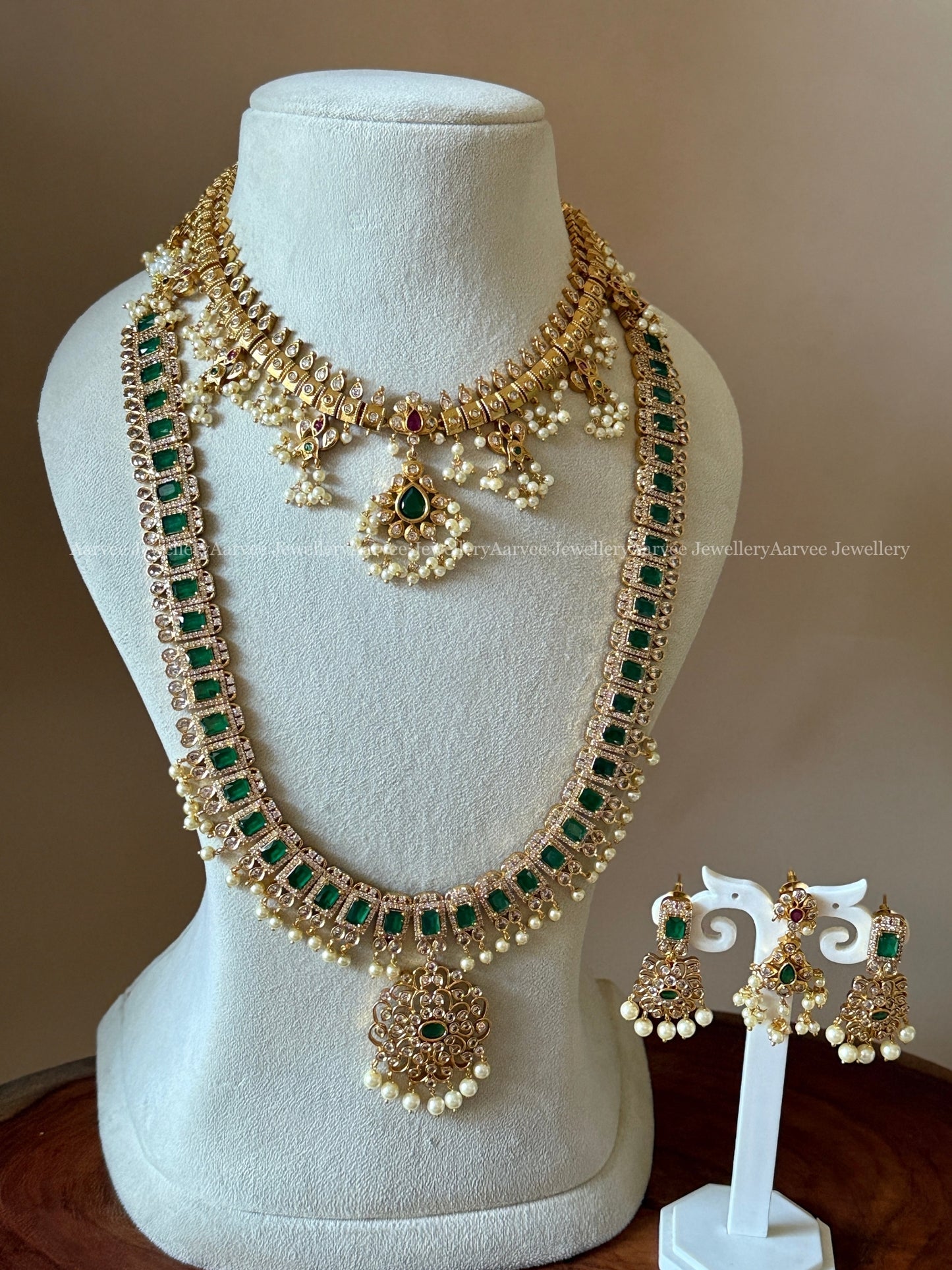 COMBO - CLASSIC GUTTA PUSALU NECKLACE WITH CZ GREEN STONE HARAM SET WITH PEARLS
