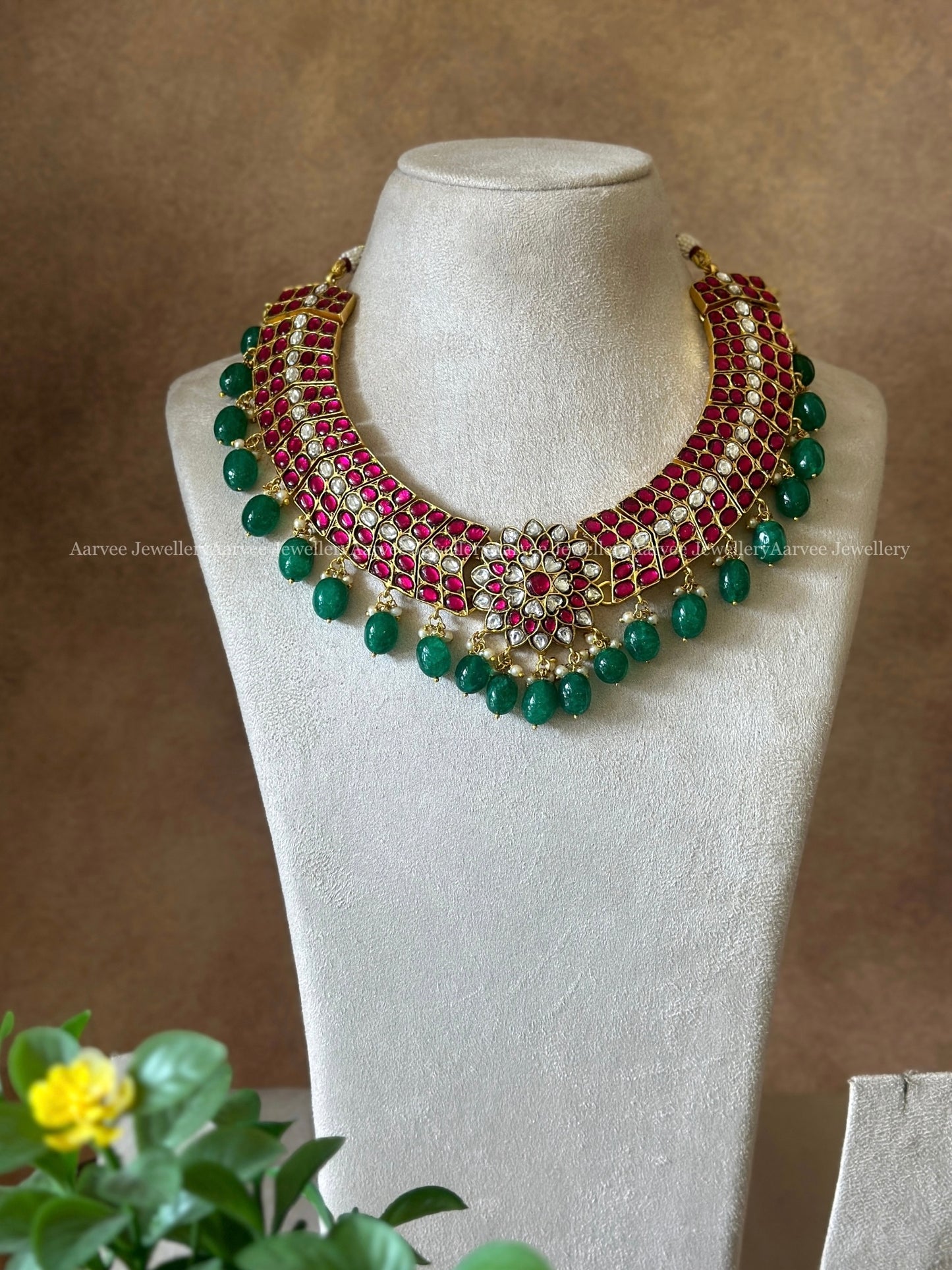 JADAU KUNDAN RUBY STONE FLORAL NECKLACE WITH GREEN BEADS