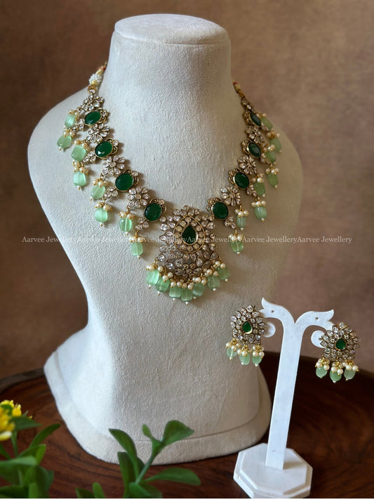 VICTORIAN GREEN STONE NECKLACE SET WITH LIGHT GREEN BEADS