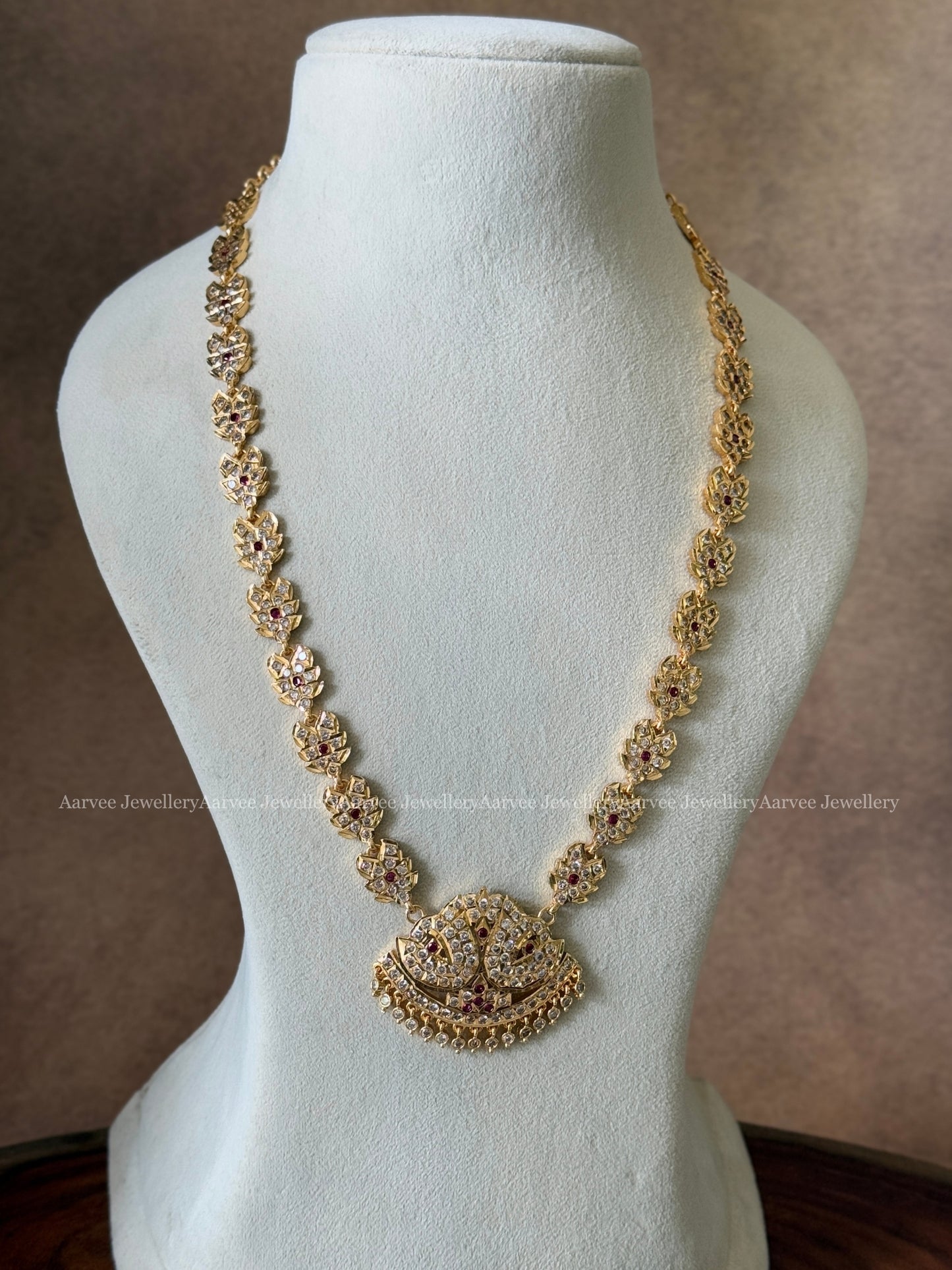 WHITE / RUBY STONE IMPHON CHAIN WITH PEACOCK PENDANT