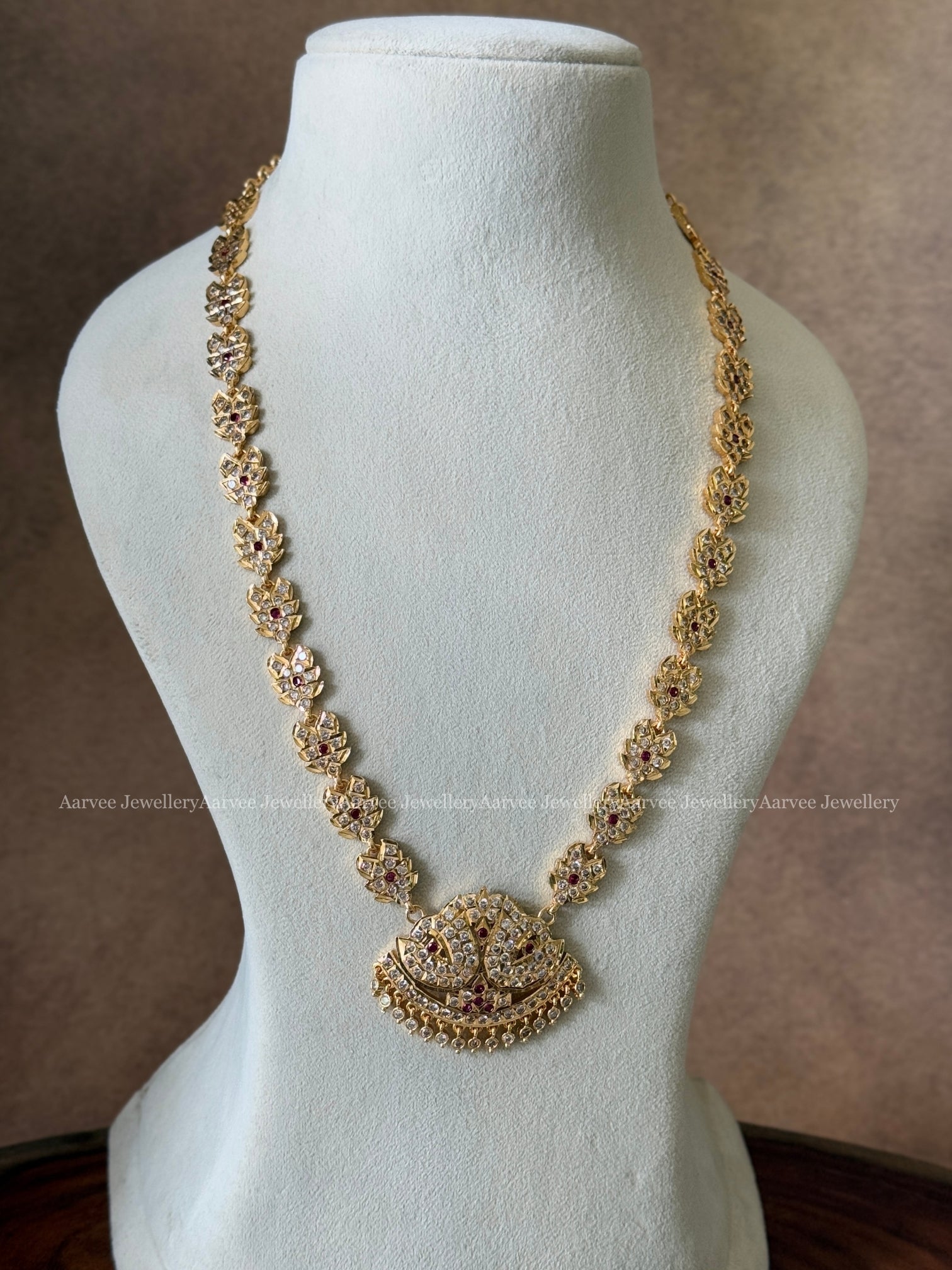 WHITE / RUBY STONE IMPHON CHAIN WITH PEACOCK PENDANT